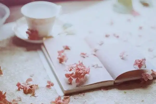 用奔腾不息怎么造句大全