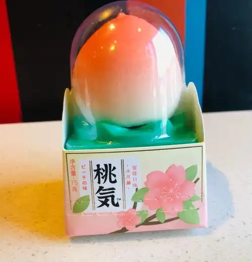 桃气蜜桃口味冰淇淋