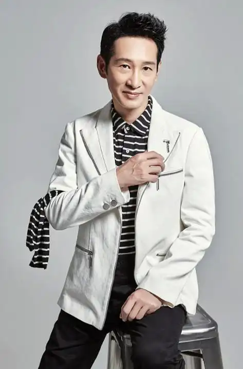 王劲松个人资料简介王劲松演32年的配角终成名