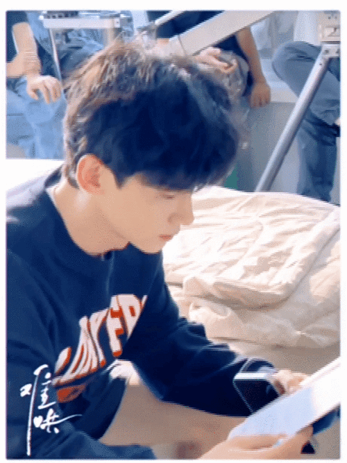 白敬亭暂别桑延##难哄首波阵容官宣