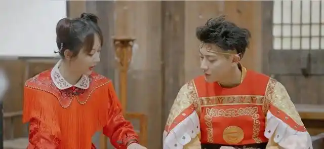 黄子韬夸杨紫"有福",杨紫听后在线炸毛,直言:不再是朋友了