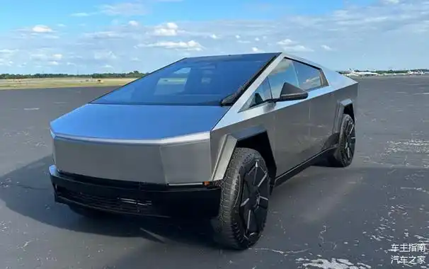 特斯拉皮卡cybertruck首款车型正式下线新车将支持双向充电