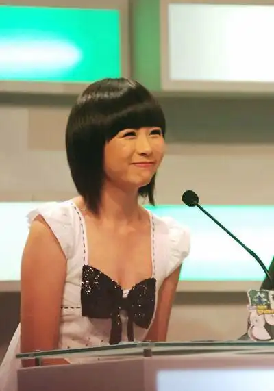 主持人周瑾老公是谁 主持人周瑾老公资料背景