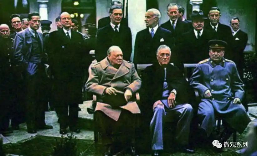 在三巨头会议上,丘吉尔深知自己是最虚的那个.