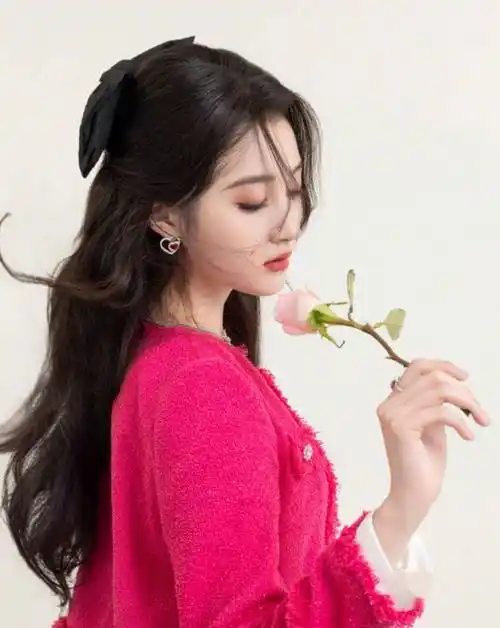 关晓彤现身北京台春晚!