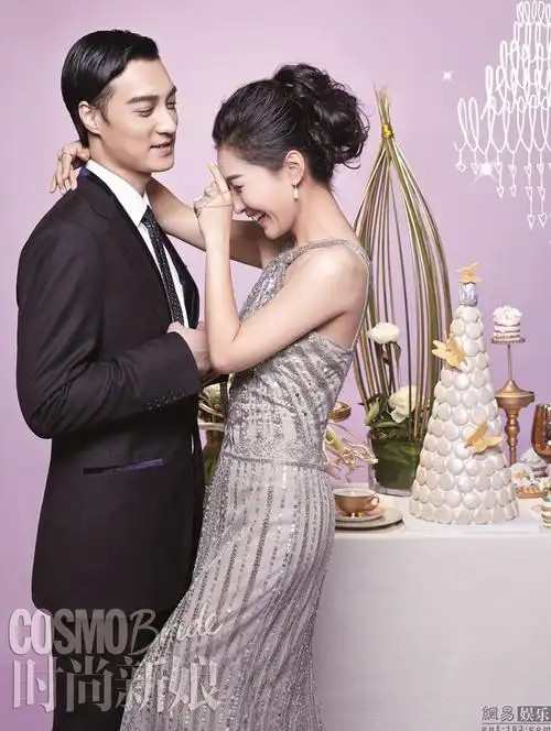 何建泽陶昕然拍摄情侣写真