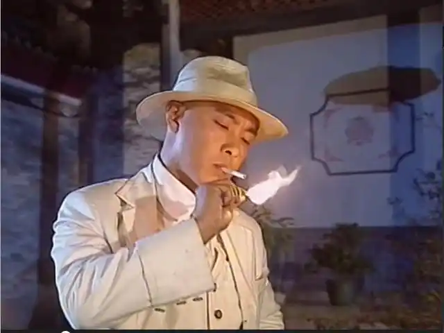 张卫健侦探剧《方谬神探》中为何会出现两个方天缪?