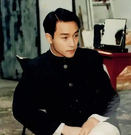 5年前被称"张国荣转世",那个一夜爆红的公交司机,现状如何了_生命