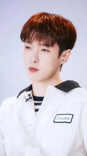 张艺兴 青春有你