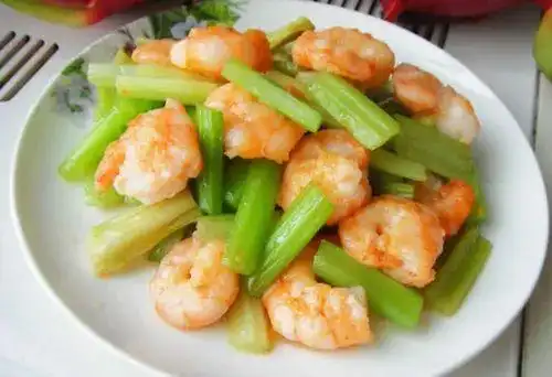 1,芹菜炒虾仁