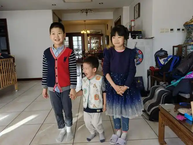 2020年的最后一天,姐弟团聚真高兴.