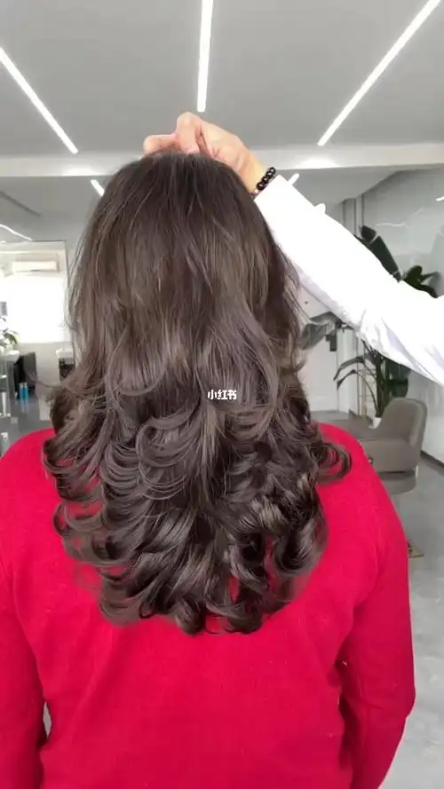 质感烫发大卷_烫发_免打理烫发_时尚_发型