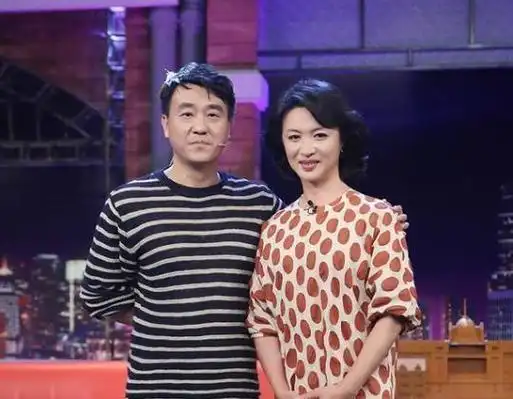 何冰从跑龙套到德艺双馨37岁才走红妻子陪他度过低谷期