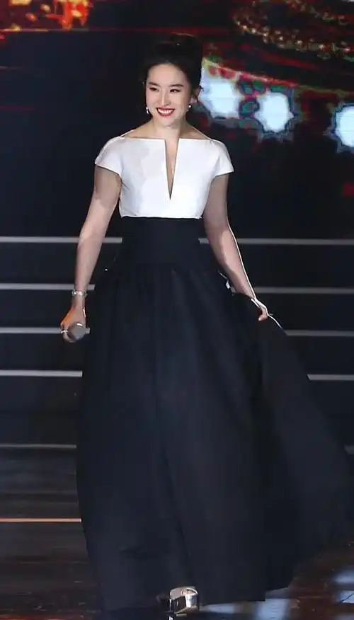 阮经天吴亦凡刘亦菲于正白宇