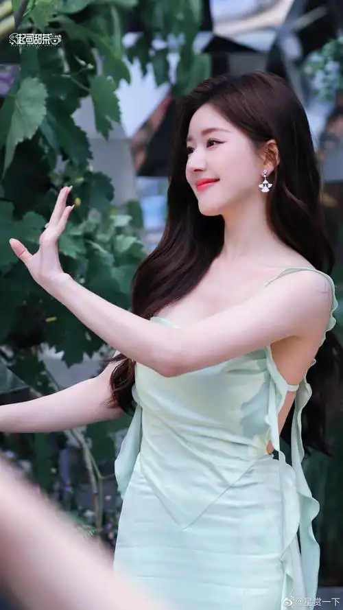 赵露思 瘦而不柴#内娱最美95后小花,元气可爱明媚0269♀1597