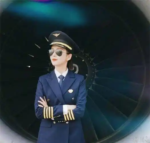 关雨晴_徐清风_机长