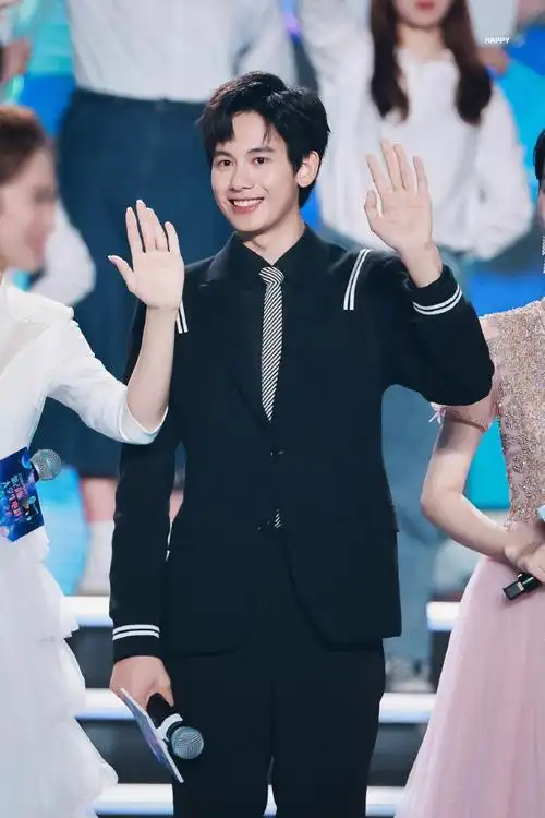 胡先煦主持大影节