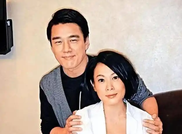 回顾王耀庆为不搬家娶了房东女儿婚后生两子今家庭幸福