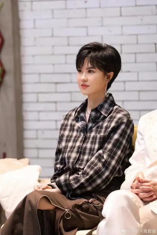 【#声生不息家年华#精彩剧照大放送】一公剧照加更之@郁可唯气若幽兰