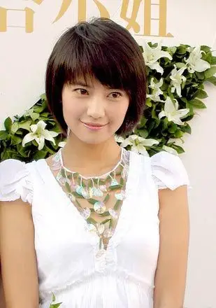 组图:高圆圆教你用短发玩转清纯风(3)