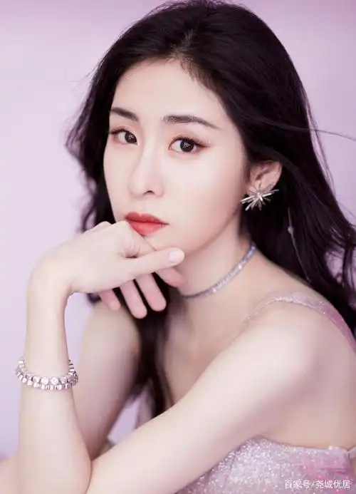 明星张碧晨图集