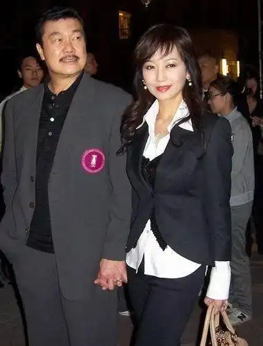 赵雅芝第二任丈夫黄锦燊