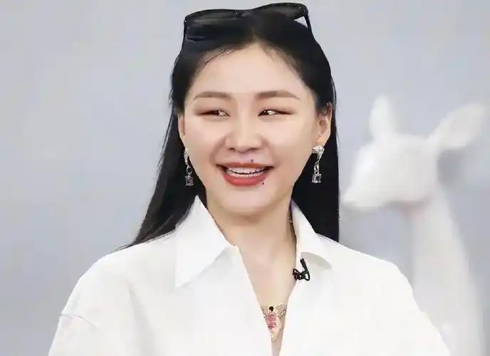 辣目转卖礼物贾乃亮变脸金靖扣钱揭开娱乐圈的利字当头