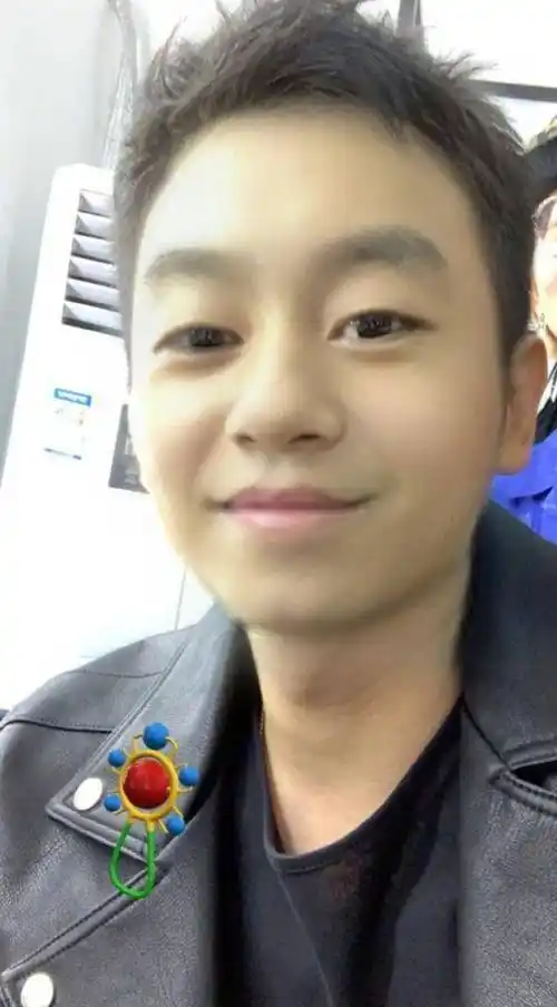 朱亚文也很幼稚.