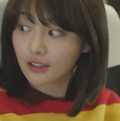 27岁的郑爽满满少女感,8大姿势教你萌炸朋友圈