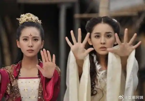 刘诗诗古力娜扎同框合影图##刘诗诗古力娜扎合影梦回轩辕剑