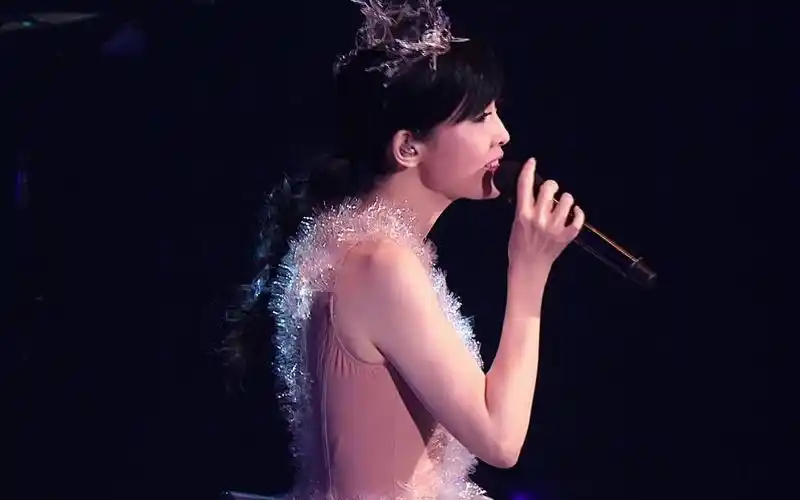 周慧敏 - 如果你知我苦衷