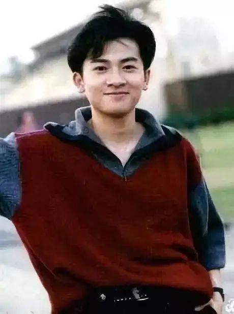 小乖虎苏有朋到底有多乖,看到这些老照片我才了解