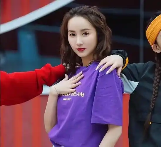 吕一:低调不炒作,嫁给富二代多年,婚后与婆婆处成闺蜜_钱泳辰_生活