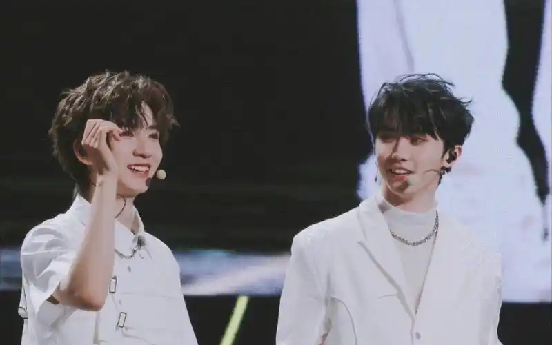 【祺霖】在我的世界里,你永远是我的小朋友|马嘉祺小朋友和贺峻霖小