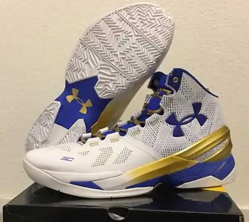 安德玛库里2代勇士配色开箱underarmourcurry2细节鉴赏