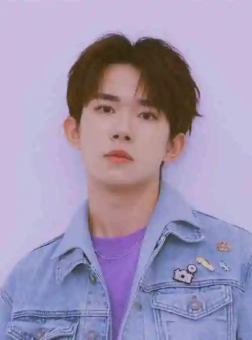 易烊千玺同款假发男短直发中分刘海韩版男发帅气逼真自然整顶发