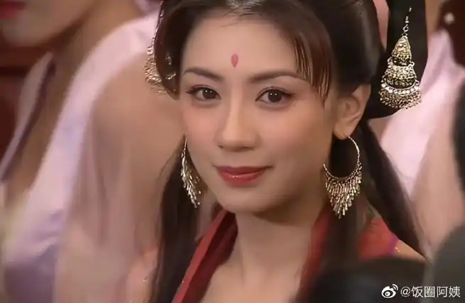 贾静雯的古装扮相