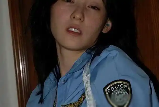 1400张艳照再掀波澜!张柏芝怒斥陈冠希!