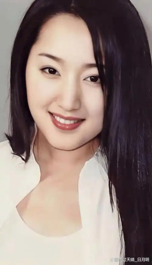几十年过去了她的相貌和身材依然如少女般美丽不老女神杨钰莹