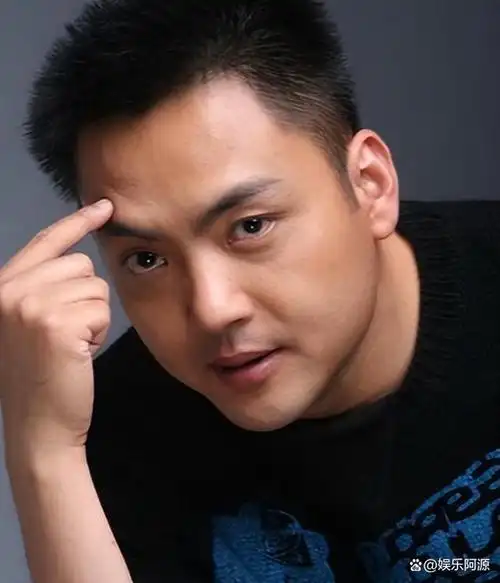 躲过张颂文的反派却被相貌平平的他惊艳萧剑只是保护色