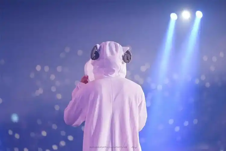 福利巴克精选张艺兴壁纸2018年第十六波