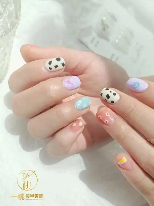 可爱系美甲