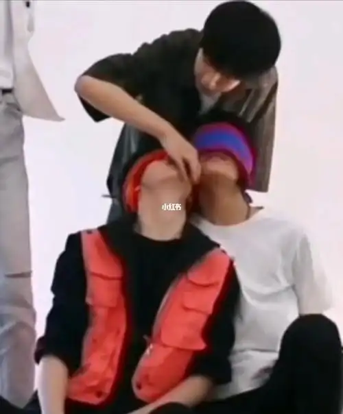 蒙眼play#张真源贺峻霖严浩翔