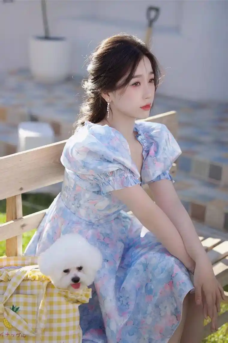 虞书欣柔媚写真仙气飘飘!肤白貌美大长腿太性感撩人