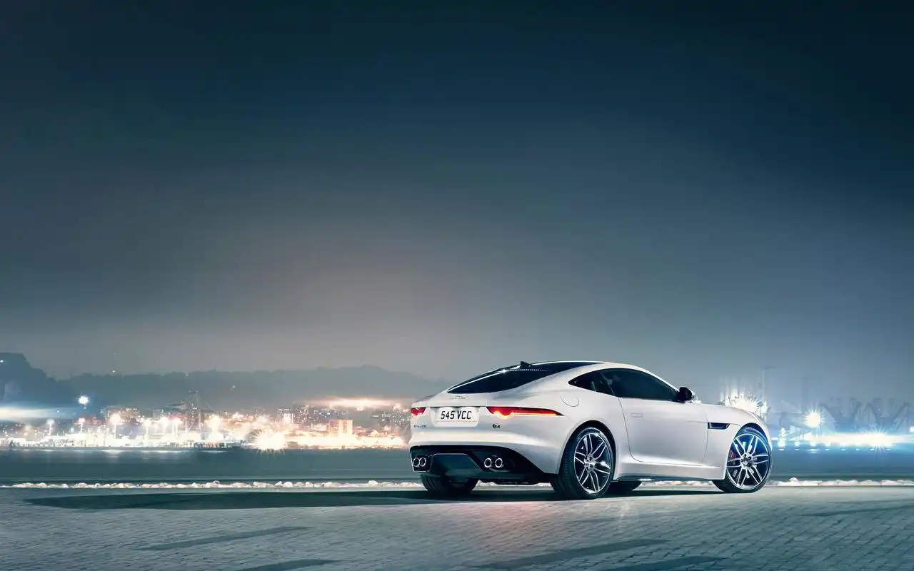 捷豹f-type coupe跑车高清桌面壁纸