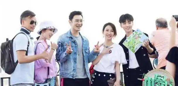 王俊凯_明星_秦海璐