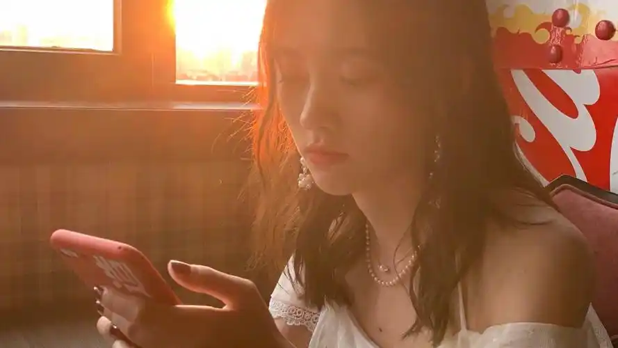 鞠婧祎图片大全-美女壁纸-高清美女图片-第11图-娟娟壁纸