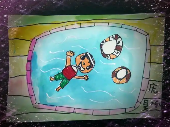 《游泳池》炎热的夏天,我和伙伴们在游泳池游泳