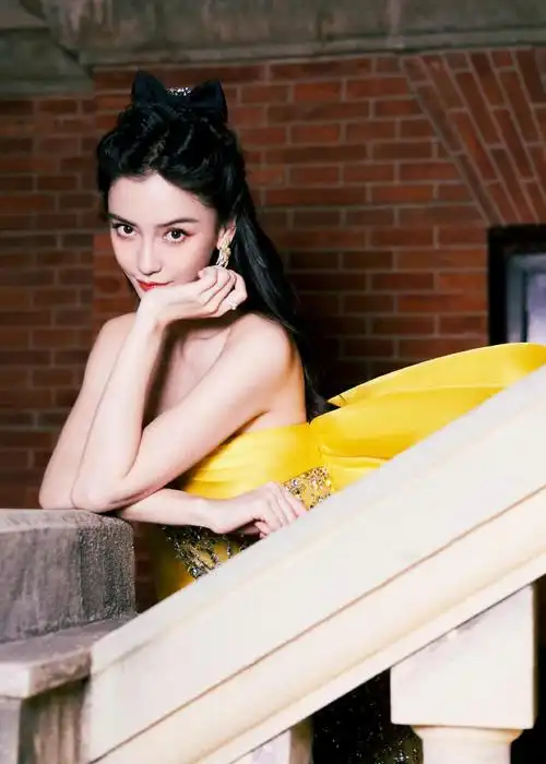 angelababy晶钻蝴蝶结公主裙