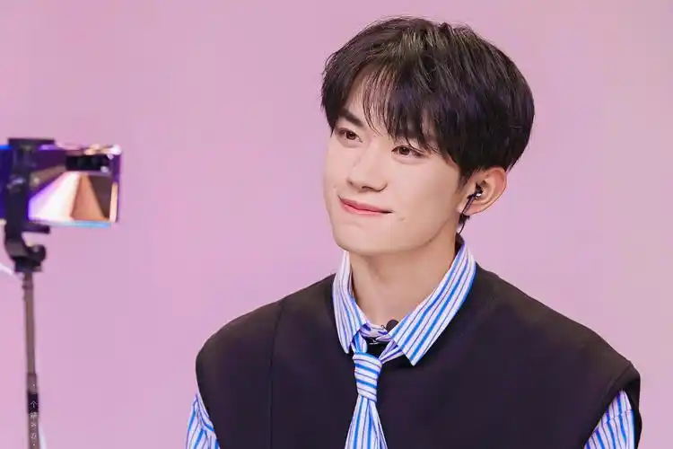 易烊千玺高清壁纸合集